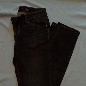 Simply Vera dark skinny, mid rise jeans, sz 0